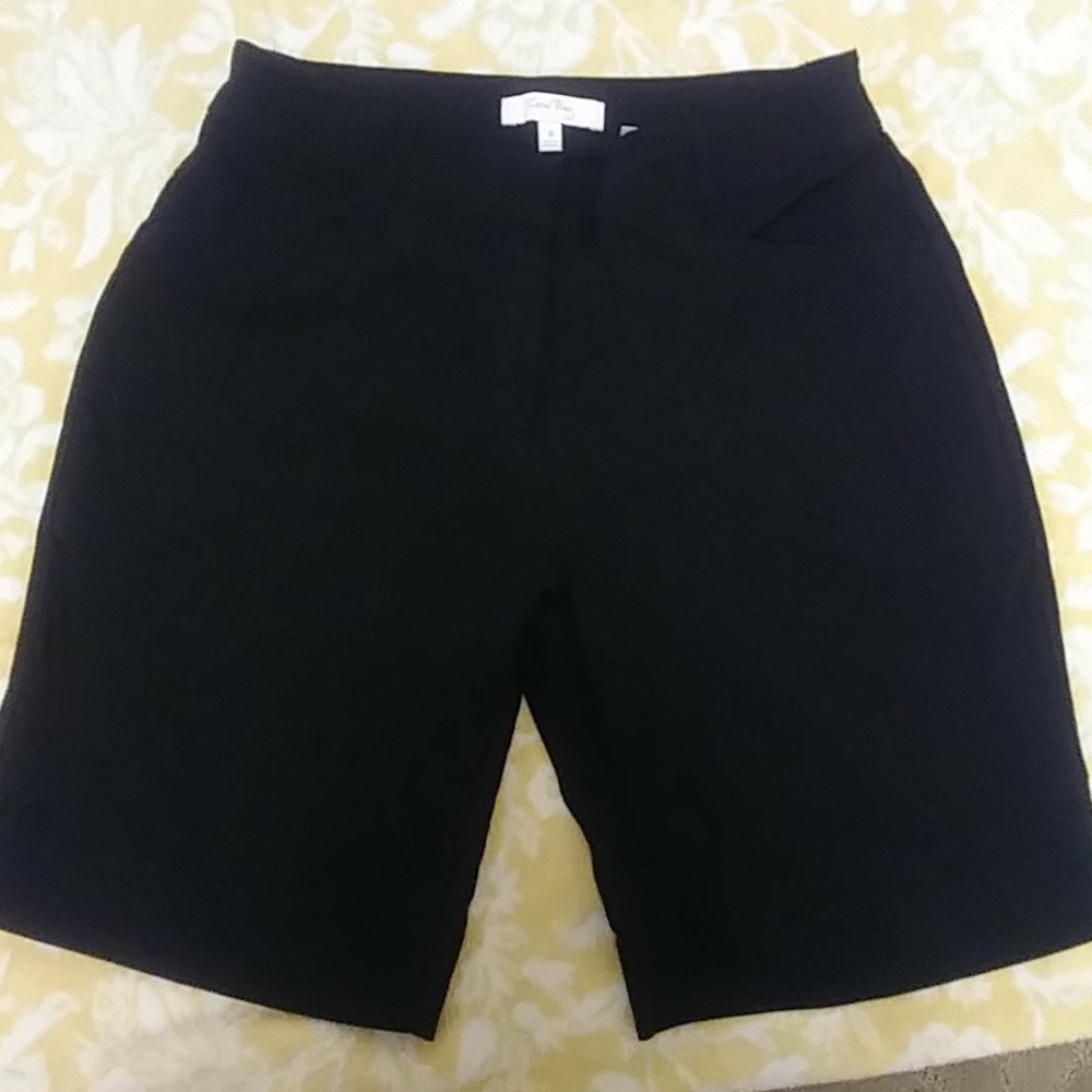 Corral Bay golf shorts